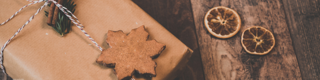 banner articolo idee regalo utili immagine con regali