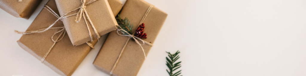 banner articolo regali di natale last minute immagine con pacchi di natale